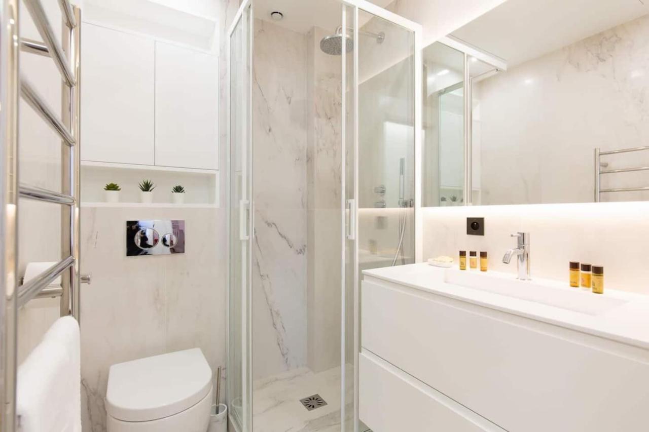 Magnificent Renovated 4-Room Apartment - Croisette Carre D'Or カンヌ エクステリア 写真
